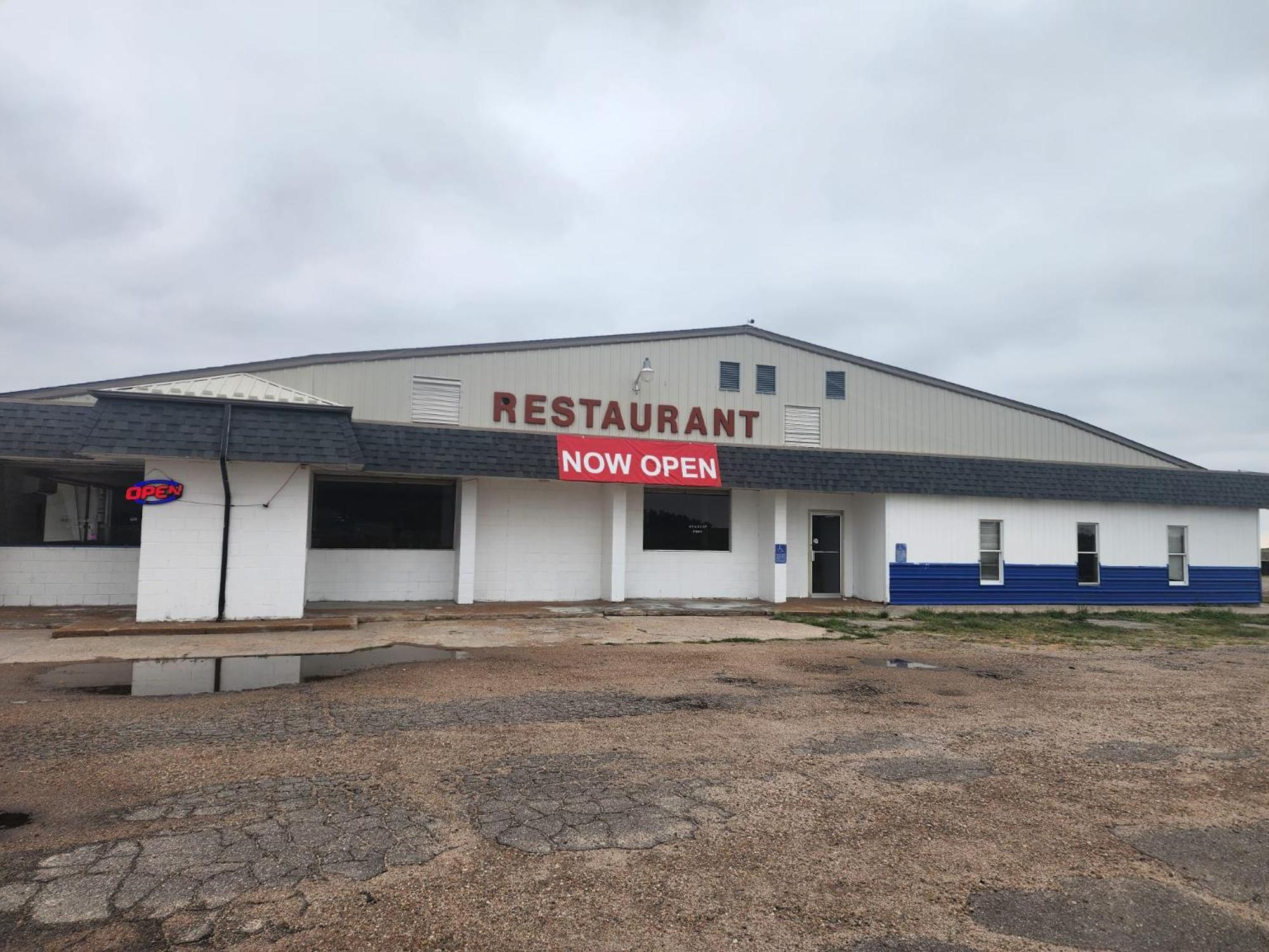 1St Inn By Oyo Quinter Hwy 70 Ks Екстериор снимка